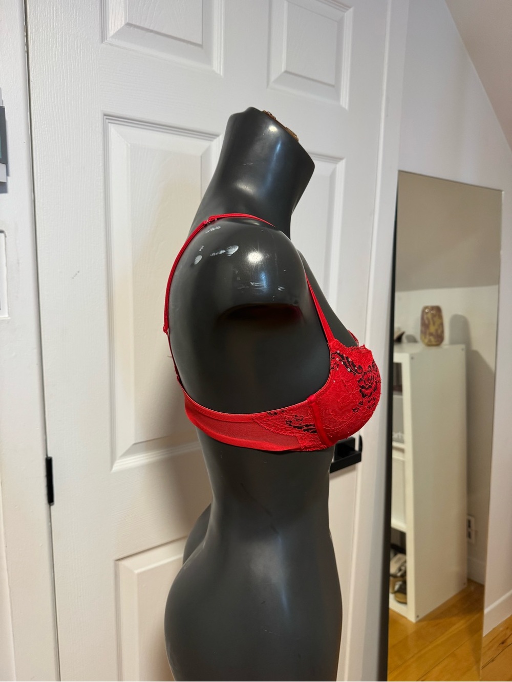 bra - Picture 3 of 5